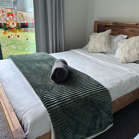 Hanleys Private Room Near Airport Frankton Kültér fotó